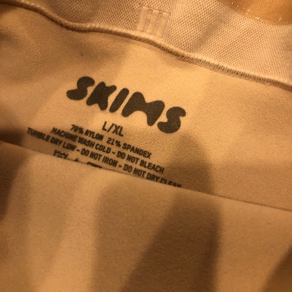 SKIMS Sculpting Mid Waist brief NEW - Picture 8 of 10